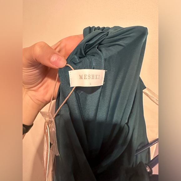 NWT MESHKI Elyna
Slinky Halter Maxi Dress - Forest Green - Picture 6 of 9